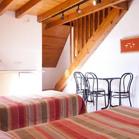 Guest house Ostau Dera Nheu 2*
